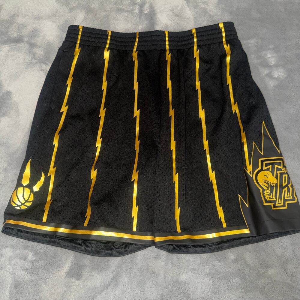 Mitchell Ness Toronto Raptors Shorts Menās XL 1998-99 Swingman